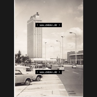 Ansichtskarte DDR Bezirk Berlin, Stadt Berlin: Alexanderplatz, Blick zum Interhotel Stadt Berlin (1) Sammlung