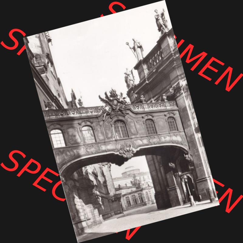 Ansichtskarte DDR Bezirk Dresden, Kreis Dresden, Stadt Dresden: Übergang vm Schloß zur Hofkirche um 1896 (1) Sammlung
