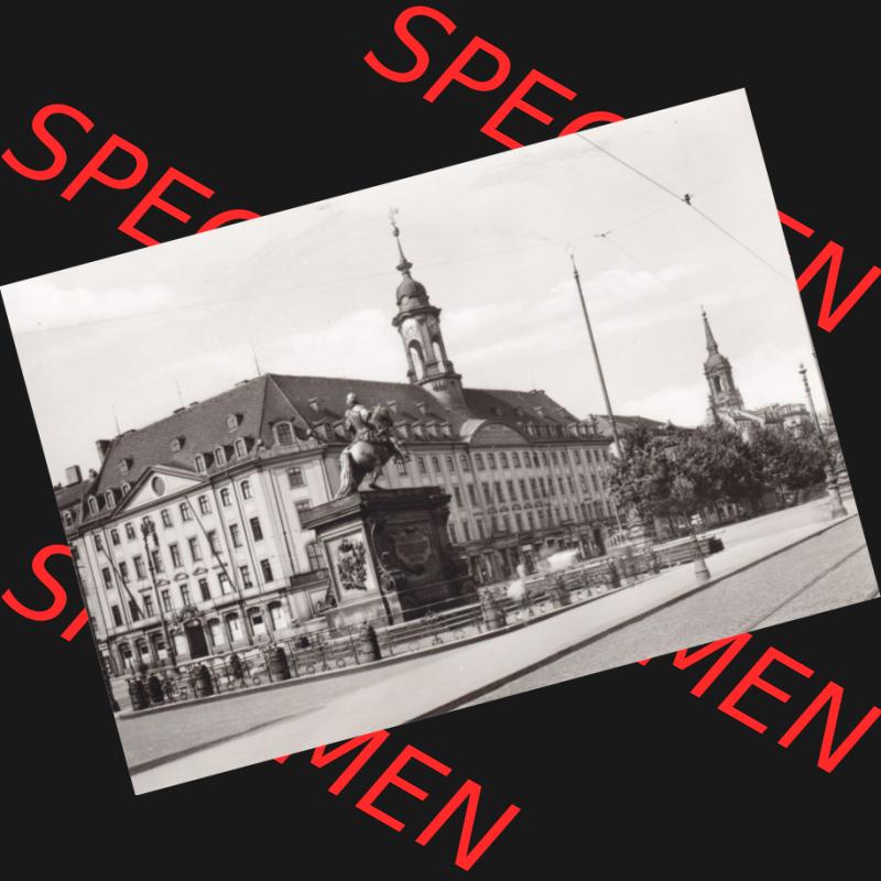 Ansichtskarte DDR Bezirk Dresden, Kreis Dresden, Stadt Dresden: Neustädter Rathaus und Denkmal (1) Sammlung