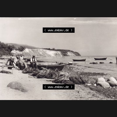 Ansichtskarte DDR Bezirk Rostock, Kreis Rügen, Ostseebad Göhren: Am Fischerstrand. Ansichtskarte bzw. Postkarte aus DDR-Zeiten der Deutschen Demokratischen Republik... Sammlung