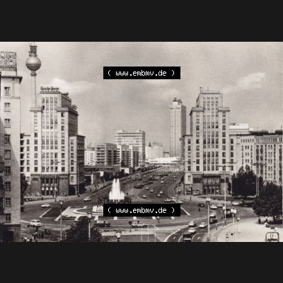 Ansichtskarte DDR Bezirk Berlin, Stadt Berlin: Strausberger Platz, Berlin - Hauptstadt der DDR (1) Sammlung