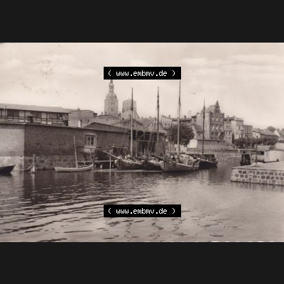 Ansichtskarte DDR Bezirk Rostock, Stadtkreis Stralsund, Hansestadt Stralsund: 1962, Am Fischerhafen, Einbildkarte, Graphokopie H. Sander KG, Berlin (1) Sammlung
