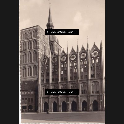 Ansichtskarte DDR Bezirk Rostock, Stadtkreis Stralsund, Hansestadt Stralsund: Foto-Schindler, Bützow, Rathaus in Stralsund, ungelaufen (1) Sammlung
