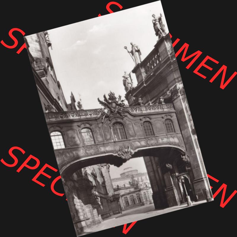 Ansichtskarte DDR Bezirk Dresden, Kreis Dresden, Stadt Dresden: Übergang vom Schloß zur Hofkirche um 1895 von Gustav Frölich (1) Sammlung