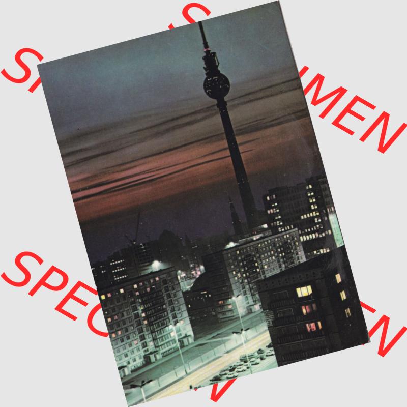 Ansichtskarte DDR Bezirk Berlin, Stadt Berlin-Mitte: Nachts, Blivk zum Fernseh- und UKW-Turm (1) Sammlung