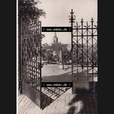 Ansichtskarte Bezirk Erfurt, Stadtkreis Erfurt, Stadt Erfurt Domplatz mit Sybillentürmchen. Ansichtskarte bzw. Postkarte aus DDR-Zeiten der Deutschen Demokratischen Republik... Sammlung
