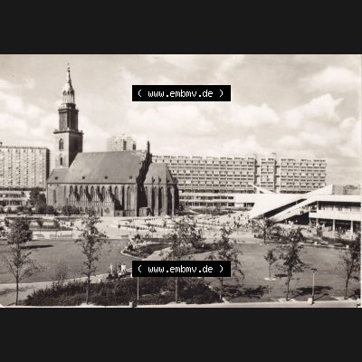 Ansichtskarte DDR Bezirk Berlin, Stadt Berlin-Mitte: 1973, Anlage am Fernseh- und UKW-Turm (1) Sammlung