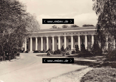 Ansichtskarte bzw. Postkarte aus DDR-Zeiten, Stadt Putbus auf der Insel Rügen im Norden der DDR / Deutschland Sammlung