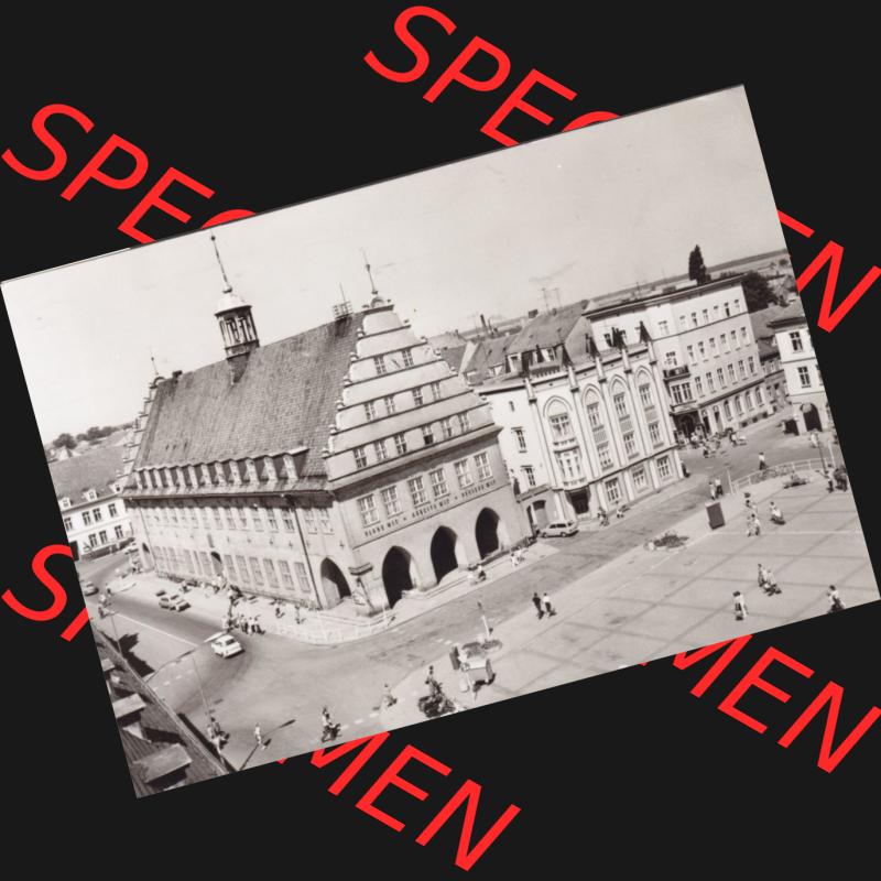 Ansichtskarte DDR Bezirk Rostock, Kreis Greifswald unsortiert Blick zum Rathaus. Ansichtskarte bzw. Postkarte in schwarzweiß - s/w aus DDR-Zeiten der Deutschen Demokratischen... Sammlung