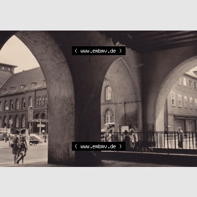Ansichtskarte DDR Bezirk Rostock, Kreis Greifswald unsortiert Blick auf Marktplatz in Greifswald. Ansichtskarte bzw. Postkarte in schwarzweiß - s/w aus DDR-Zeiten der Deutschen... Sammlung