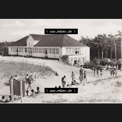Ansichtskarte DDR Bezirk Rostock, Kreis Ribnitz-Damgarten Ostseebad Prerow Bildpostkarte in s/w - schwarzweiß Ostseebad Prerow Darß, HO Dünenhaus. Ansichtskarte... Sammlung