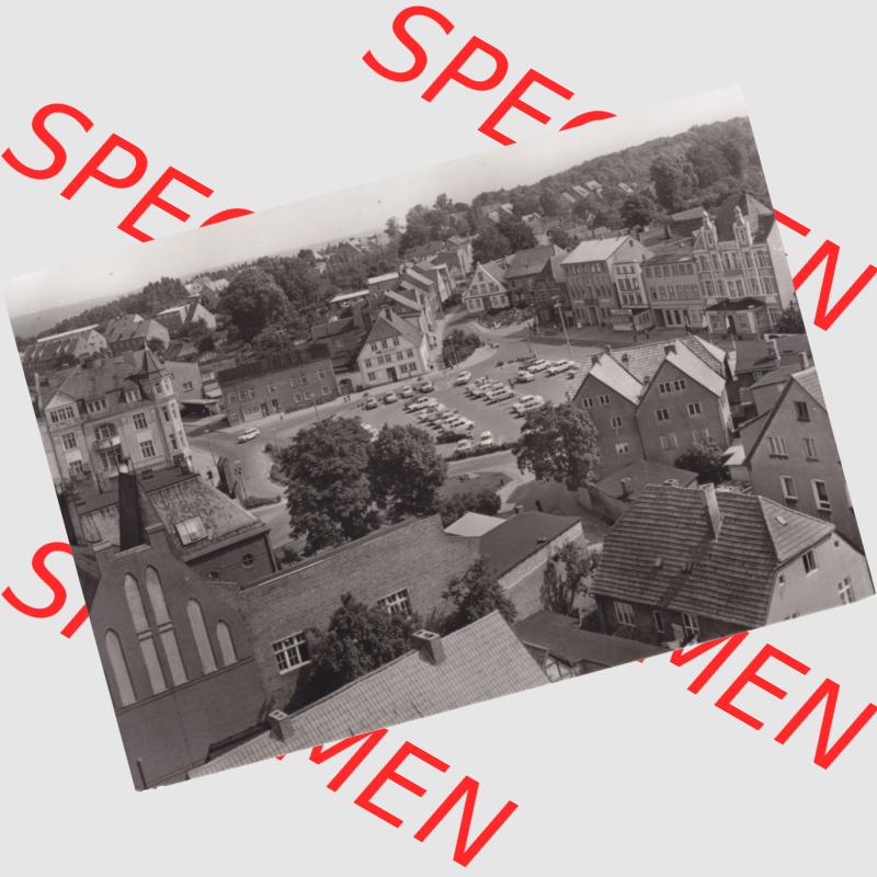 Ansichtskarte DDR Bezirk Rostock, Kreis Rügen, Stadt Bergen auf Rügen Bergen (Rügen) Karl-Marx-Platz. Ansichtskarte bzw. Postkarte aus DDR-Zeiten der... Sammlung