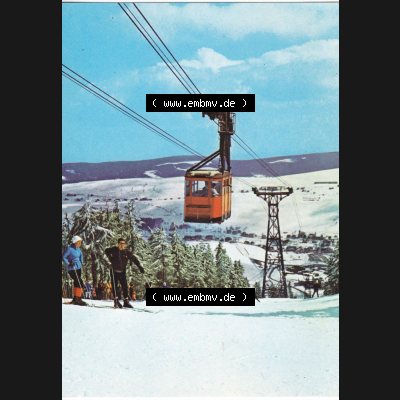 AK DDR, Bezirk Karl-Marx-Stadt, Kreis Annaberg, Stadt Oberwiesenthal in Farbe Schwebebahn zum Fichtelberg. Ansichtskarte bzw. Postkarte aus DDR-Zeiten Bezirk Karl-Marx-Stadt... Sammlung