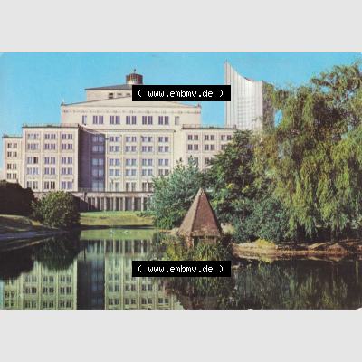 Ansichtskarten DDR Bezirk Leipzig, Leipzig Stadt in Farbe, Blick vom Schwanenteich zur Oder, ungelaufen. Ansichtskarte bzw. Postkarte aus DDR-Zeiten Bezirk Leipzig der Deutschen... Sammlung