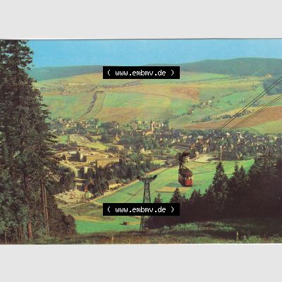 AK DDR, Bezirk Karl-Marx-Stadt, Kreis Annaberg, Stadt Oberwiesenthal in Farbe im Sommer, Schwebebahn. Ansichtskarte bzw. Postkarte aus DDR-Zeiten Bezirk Karl-Marx-Stadt... Sammlung