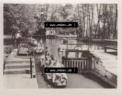 10 Echte Fotos vom Spreewald 1959, Schleuse mit Fahrgästen in Booten Sammlung