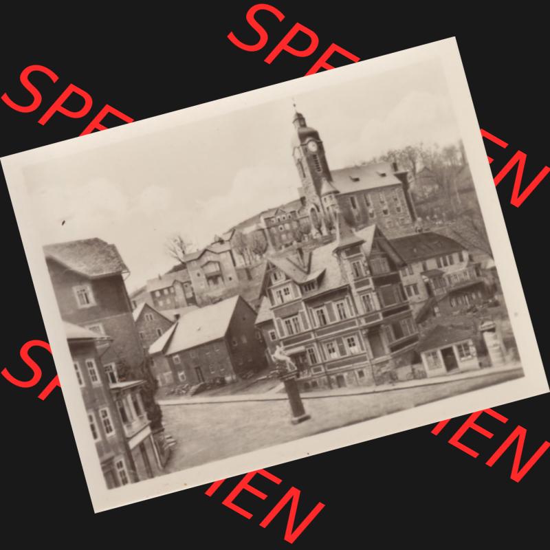 DDR Bezirk Suhl, Kreis Neuhaus am Rennweg, Stadt Lauscha mit 10 Echten Fotos aus Foto-Mappe von 1956, Lauscha - Hüttenplatz. Foto-Abzüge aus DDR-Zeiten Bezirk Suhl der... Sammlung