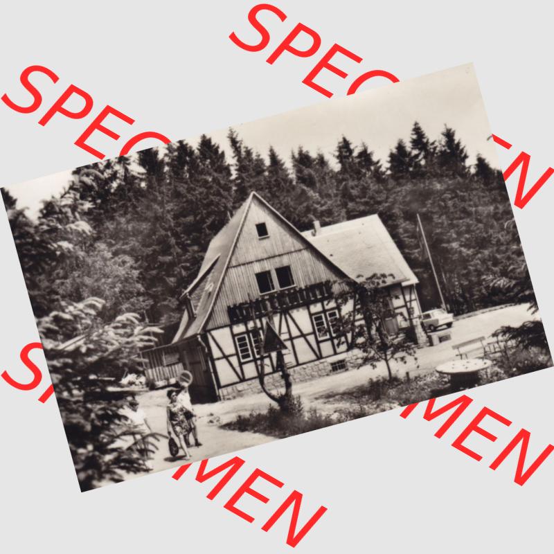 Echt Foto-Mappe der DDR, Bezirk Karl-Marx-Stadt, Kreis Aue, Sosa / Erzgebirge A 3-70 IV-14-45 J 0138, SOSA (Erzgebirge), Köhlerhütte. Fotos... Sammlung