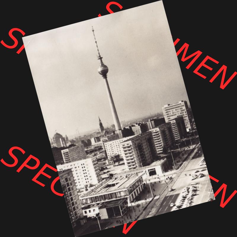 Ansichtskarten DDR Bezirk Berlin, Stadt Berlin in s/w / schwarzweiß, Graphokopie H. Sander K.G. Berlin 1969, Karl-Marx-Allee mit Fernsehturm.... Sammlung