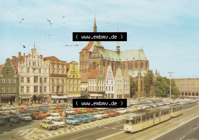 Ansichtskarte DDR Bezirk Rostock, Stadtkreis Rostock, Hansestadt Rostock Ansicht 1985, Thälmannplatz mit Marienkirche, Einbildkarte... Sammlung