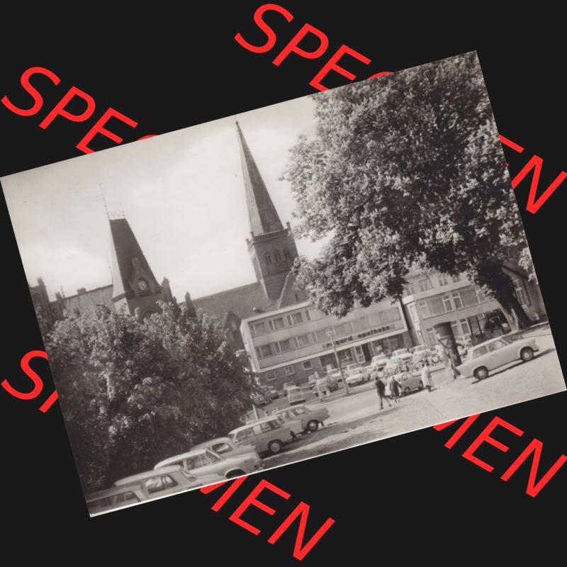 Ansichtskarte DDR Bezirk Rostock, Kreis Rügen, Stadt Bergen auf Rügen 1977, Bergener Marktplatz. DDR Bezirk Rostock, Kreis Rügen, Stadt Bergen auf der... Sammlung