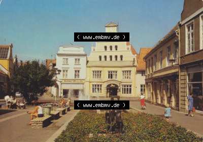 Stadt Wismar, Krämerstraße. Alte Ansichtskarte mit Ansichten der DDR Sammlung