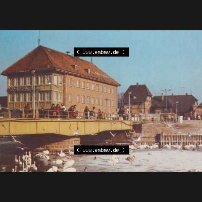 Ansichtskarten DDR Bezirk Rostock, Stadtkreis Rostock, Hansestadt Rostock Rostock-Warnemünde, Am Alten Strom mit Schwänen. Alte Ansicht in der DDR Bezirk Rostock,... Sammlung