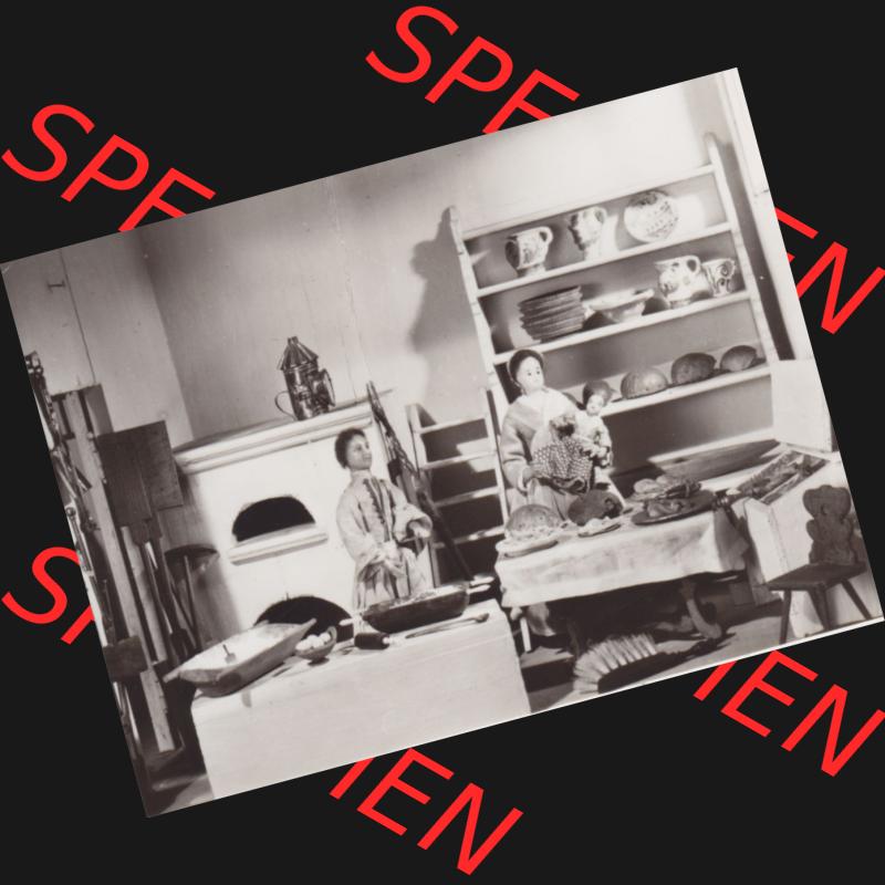 Fotos DDR Bezirk Erfurt, Kreis Arnstadt, Stadt Arnstadt Schloss-Museum Mon Plaisir 1977, Puppenstadt, Bäckerei. Foto aus Fotomappe mit 10 Fotos aus dem Arnstädter... Sammlung
