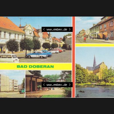Ansichtskarte DDR Bezirk Rostock, Kreis Bad Doberan, Stadt Bad Doberan, 1982, Ernst-Thälmann-Straße, Weißer Pavillon und Bibliothek, Mehrbildkarte.... Sammlung