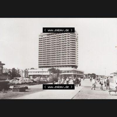 Ansichtskarte DDR Bezirk Rostock, Stadtkreis Rostock, Hansestadt Rostock-Warnemünde Ansicht 1980, Interhotel Neptun, Einbildkarte. DDR Bezirk Rostock, Stadtkreis... Sammlung