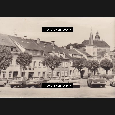 Fotos DDR, Bezirk Karl-Marx-Stadt, Kreis Brand-Erbisdorf, Klein-Stadt Frauenstein Platz des Friedens. Fotos in s/w bzw. in schwarzweiß der Burgruine Frauenstein... Sammlung