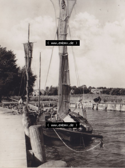 Ostseebad Dierhagen mit Ansicht 1959, Fischerboote im Boddenhafen Sammlung