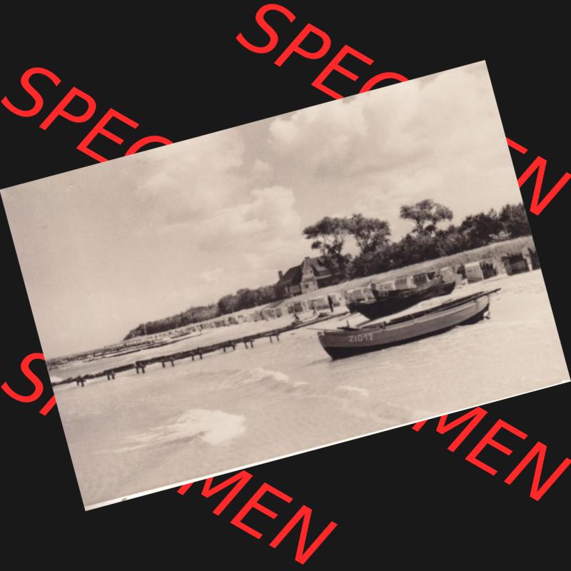 Foto DDR Bezirk Rostock, Kreis Ribnitz-Damgarten, Ostseebad Zingst Mappe in s/w vom Jahrgang 1963 B 8/63, Strand mit Boot, Ruderboot. Altes Foto mit Ansicht der DDR... Sammlung