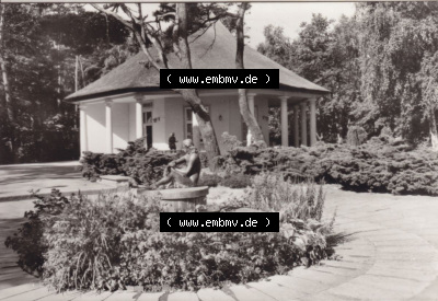 Alte Foto-Ansichten DDR Bezirk Rostock, Kreis Bad Doberan, Ostseebad Kühlungsborn Stadtbibliothek im Konzertgarten . Altes Foto... Sammlung