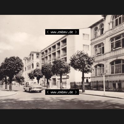 Alte Foto-Ansicht DDR Bezirk Rostock, Kreis Rügen Ostseebad Binz, Binzer Fotomappe 1976, Ferienheim des VEB Stahl- und Walzwerk Riesa. Altes Foto der DDR Bezirk Rostock,... Sammlung