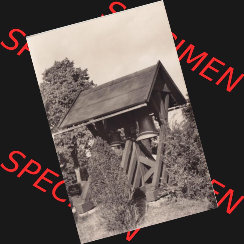 Foto DDR Bezirk Rostock, Kreis Ribnitz-Damgarten, Ostseebad Zingst Mappe in s/w vom Jahrgang 1963 B 8/63, Glockenstübel der evangelischen Kirche. Altes Foto mit Ansicht... Sammlung