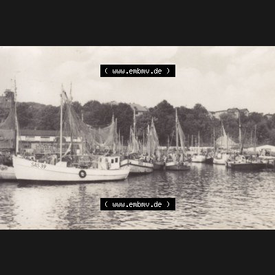 Alte Foto-Ansichten DDR Bezirk Rostock, Kreis Rügen, Insel Rügen, Sassnitz Stubbenkammer 1961: Am Fischerhafen. Altes Foto DDR Bezirk Rostock, Kreis Rügen,... Sammlung