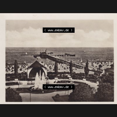 Altes Foto aus DDR Bezirk Rostock, Kreis Wolgast, Seebad Heringsdorf 1955, Konzertplatz und Seebrücke. Altes Foto der DDR Bezirk Rostock, Kreis Wolgast, Insel... Sammlung
