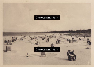 Insel Usedom Seebad Heringsdorf 1955, 4. Strandleben Seebad Heringsdorf. Altes Foto der DDR Sammlung