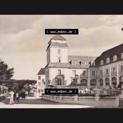 Alte Foto-Ansicht DDR Bezirk Rostock, Kreis Rügen Ostseebad Binz, Binzer Fotomappe 1976, Promenade am Kurhaus. Altes Foto der DDR Bezirk Rostock, Kreis Rügen,... Sammlung