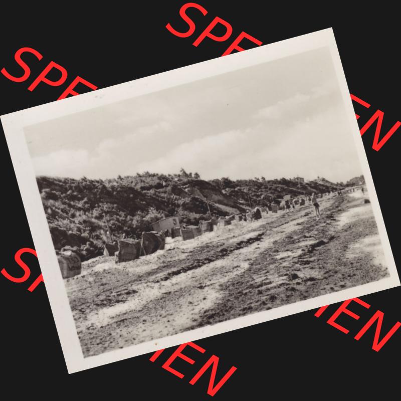 Altes Foto aus DDR Bezirk Rostock, Kreis Bad Doberan, Ostseebad Rerik 1955, Sommerstrand. Foto in s/w - schwarzweiß aus DDR-Zeiten der Deutschen Demokratischen Republik... Sammlung