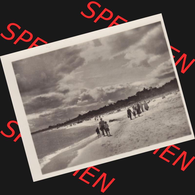 Altes Foto aus DDR Bezirk Rostock, Kreis Wolgast, Seebad Heringsdorf 1955, Strandpartie. Altes Foto der DDR Bezirk Rostock, Kreis Wolgast, Insel Usedom, Seebad... Sammlung