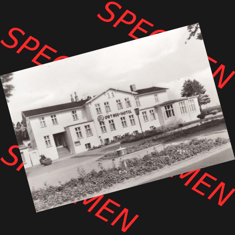 Alte Foto-Ansichten DDR Bezirk Rostock, Kreis Bad Doberan, Ostseebad Kühlungsborn Ostsee-Hotel, Reisebüro der DDR. Altes Foto der DDR Bezirk Rostock, Kreis Bad... Sammlung