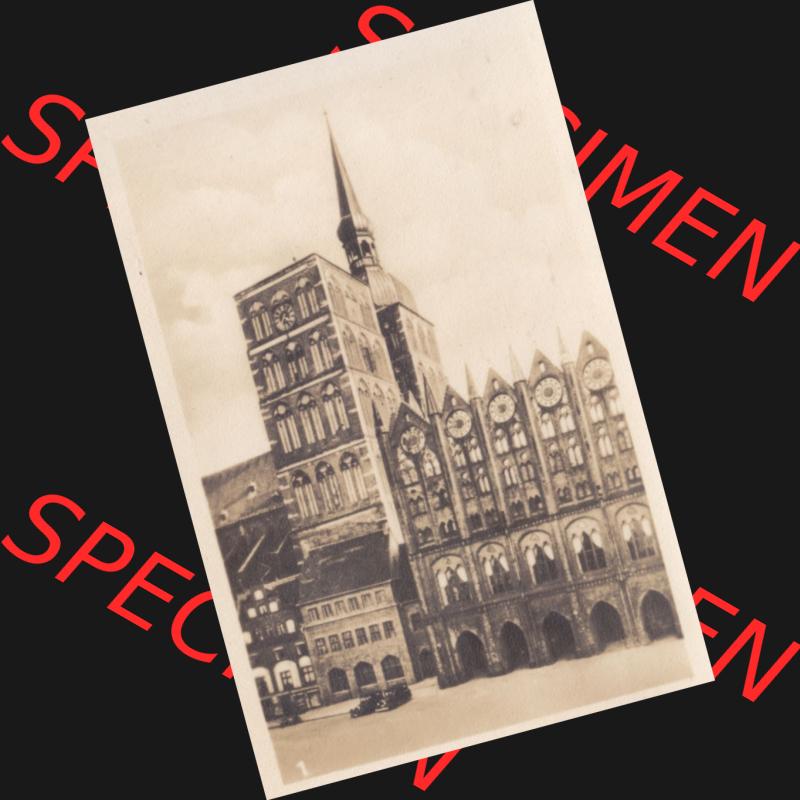 Alte Foto-Ansicht DDR Bezirk Rostock, Kreis Stralsund, Hansestadt Stralsund 1. Nikolaikirche und Rathaus. Foto aus Foto-Mappe vom Verlag Werner Schwarz, Stralsund.... Sammlung
