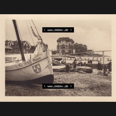 Alte Foto-Ansicht DDR Bezirk Rostock, Kreis Bad Doberan, Ostseebad Kühlungsborn 1954, 3482 Kutter Möwe auf Strand. Digitales Bildmaterial von Fotos aus der DDR,... Sammlung