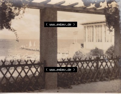 Altes Foto aus DDR Bezirk Rostock, Kreis Rügen, Ostseebad Binz 1959, 1372 Laubengang mit Blick zum Seesteg. Digitales Bildmaterial... Sammlung