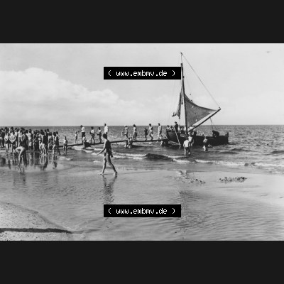 Ansichtskarte mit Ansicht Ostseebad Heringsdorf 1974, Am Heringsdorfer Strand. Alte Ansichtskarte der DDR Bezirk Rostock, Kreis Bad Wolgast, Ostseebad Heringsdorf im online Katalog... Sammlung