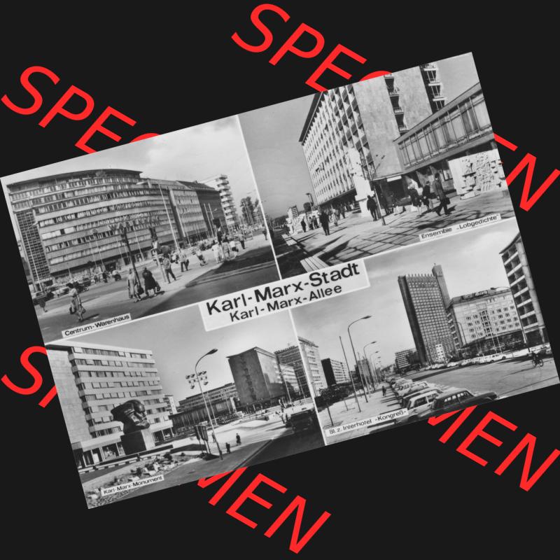 Ansichtskarte Foto-Ansicht DDR, Stadt Karl-Marx-Stadt 1983, Zentrum-Warenhaus, Ensemble - Lobgedichte, Karl-Marx-Monument. Digitales Bildmaterial von Ansichtskarten aus der... Sammlung