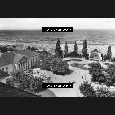 Ansichtskarte mit Ansicht Ostseebad Heringsdorf 1978, Kulturhaus und Konzertpavillon. Alte Ansichtskarte der DDR Bezirk Rostock, Kreis Bad Wolgast, Ostseebad Heringsdorf im online... Sammlung