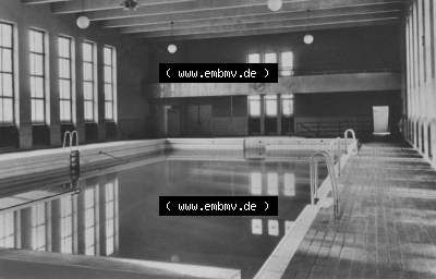 1961, Döbeln in Sachsen, Stadtbad, Schwimmhalle mit 25m Bahn, auf Einbildkarte, zum herunterladen freigegeben Sammlung